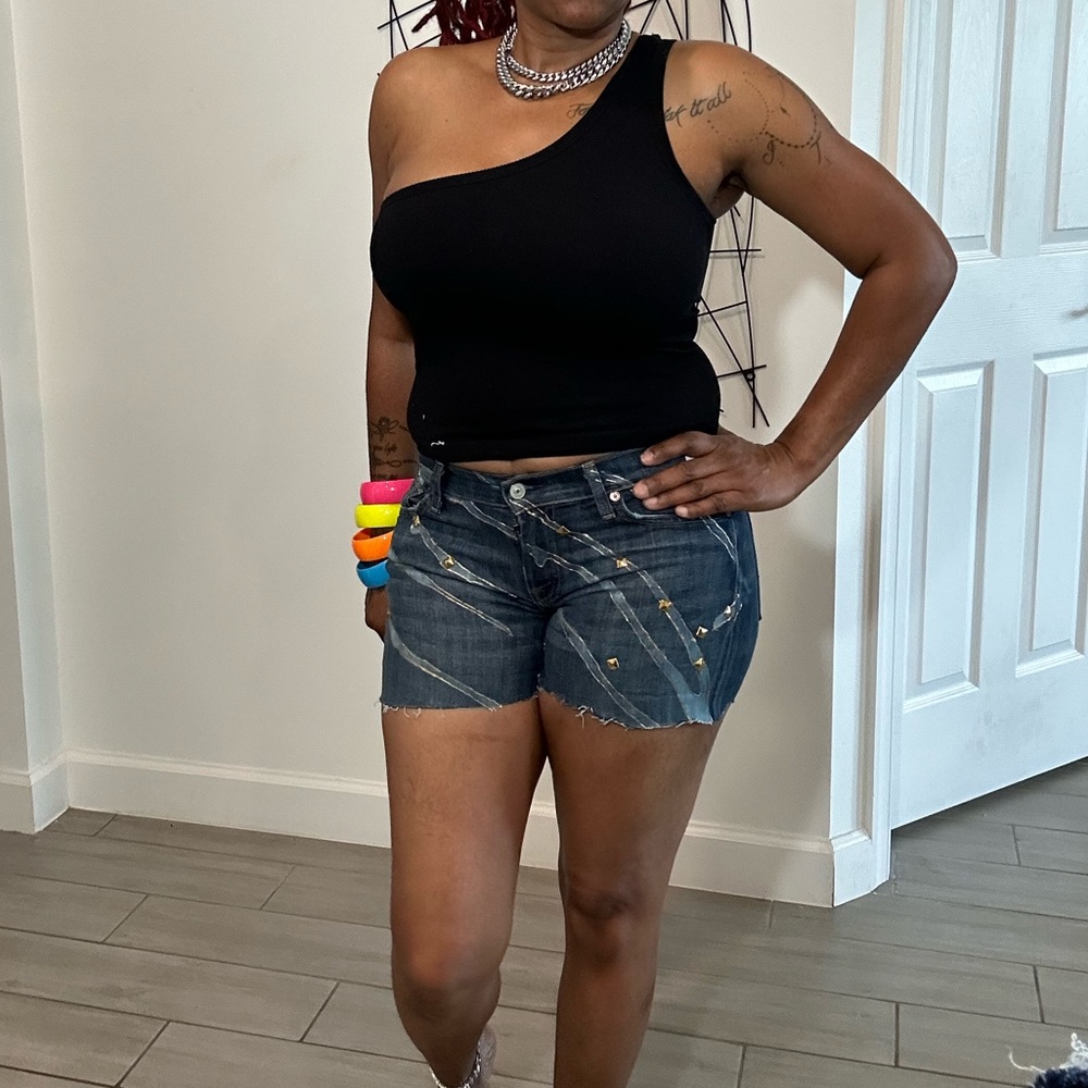 Custom shorts - Picture 3 of 4